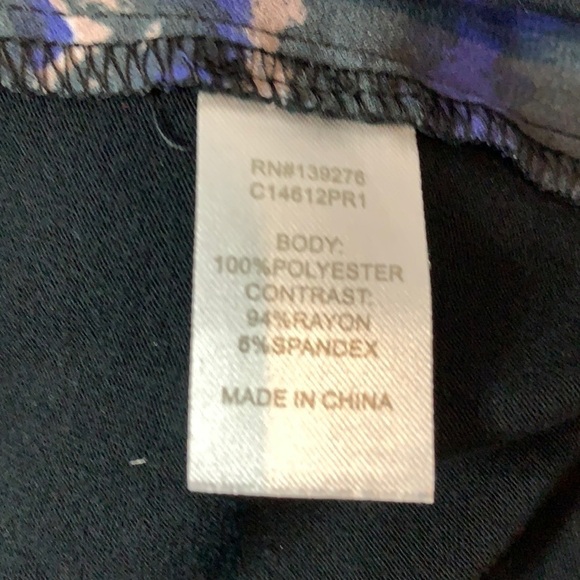 Charming Charlie Print Blue Teal and Gray Convertible Sleeve Blouse Size M - Picture 6 of 6